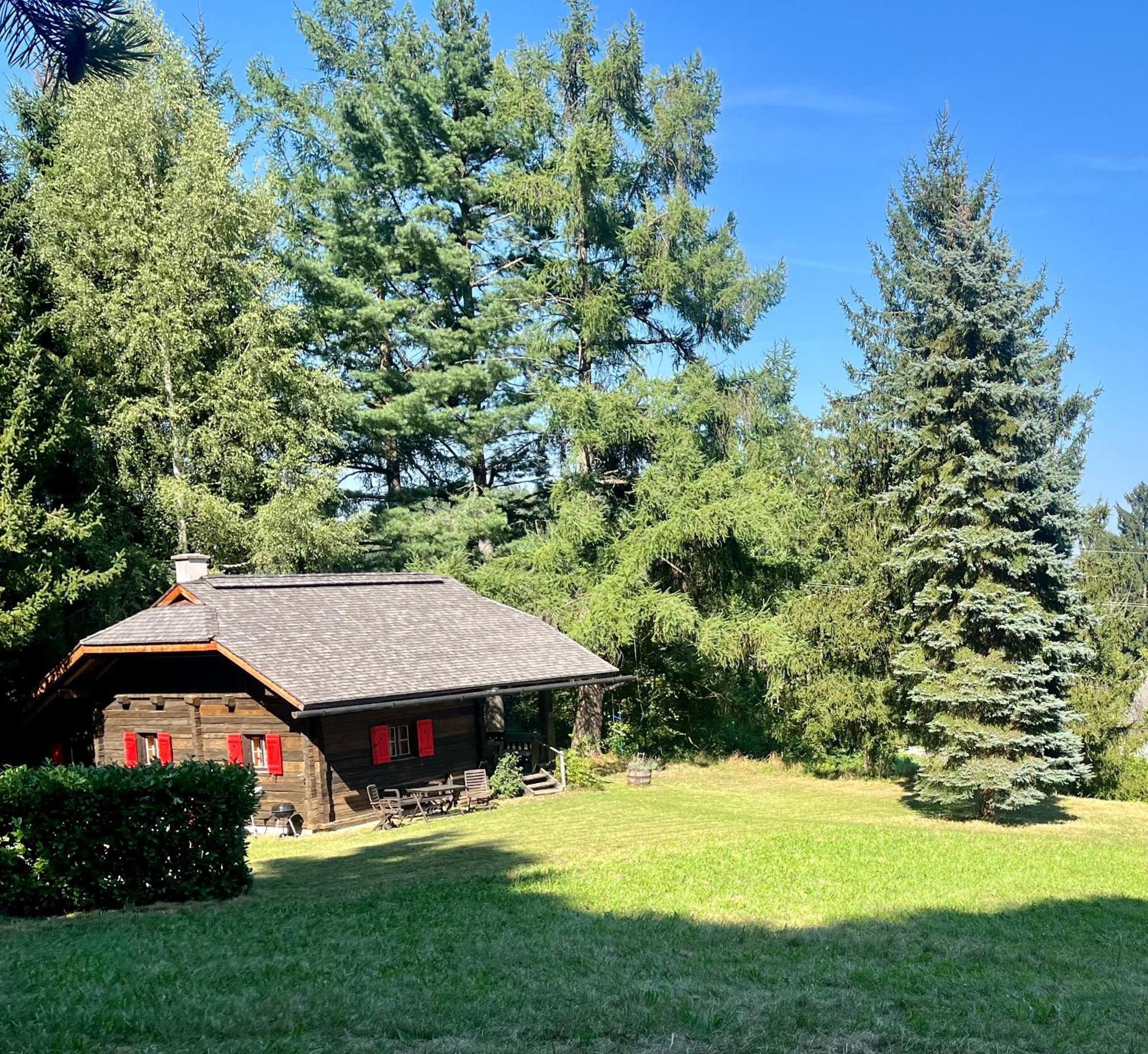 Cozy Log Cabin Near Faaker See Ledenitzen Bagian luar foto